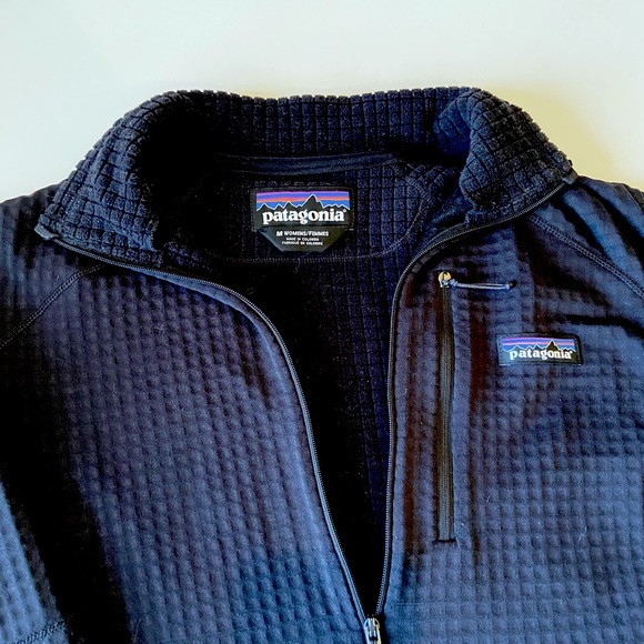 Patagonia Womens Black, Medium, Base Layer Medium Warmth, Zip Neck, Barely Worn - Picture 3 of 3